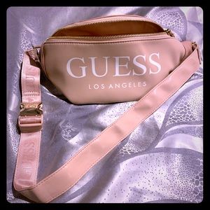 BNWT BLUSH PINK GUESS FANNY PACK